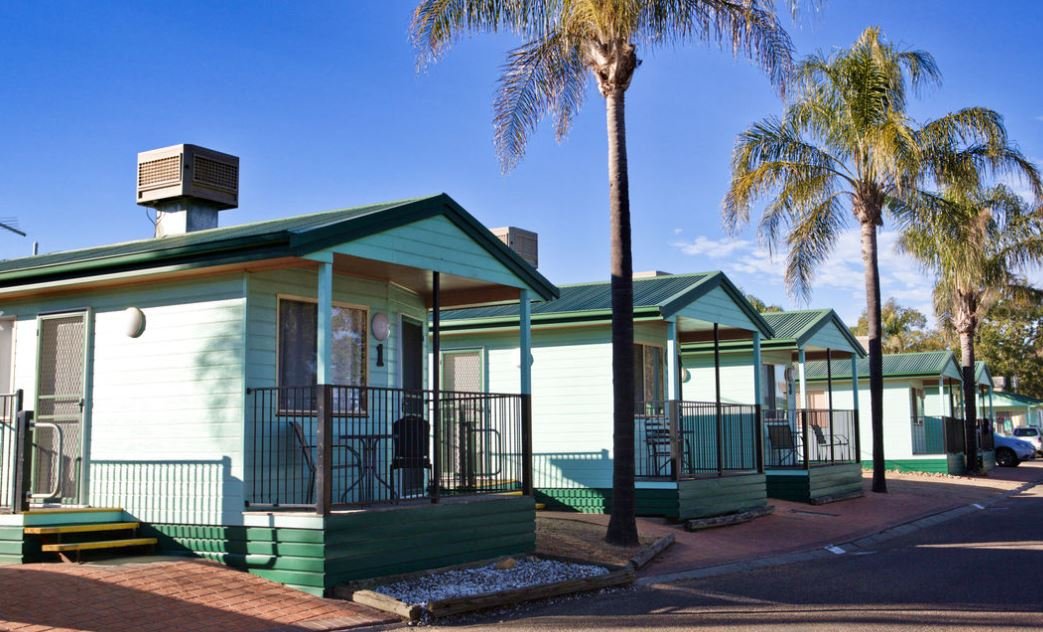Gwydir Motel, Carapark & Thermal Pools gallery photograph