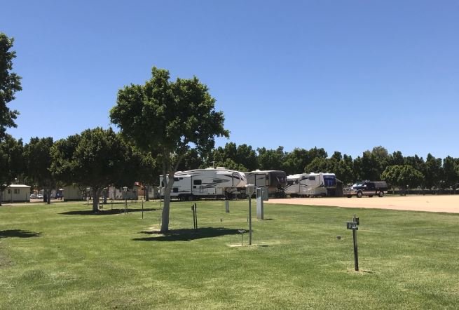 Gwydir Motel, Carapark & Thermal Pools gallery photograph